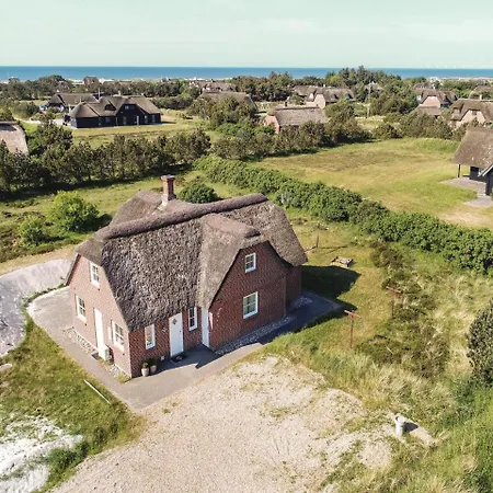 Four-bedroom Holiday In