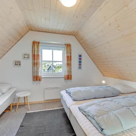 Four-bedroom Holiday In Ferienhaus