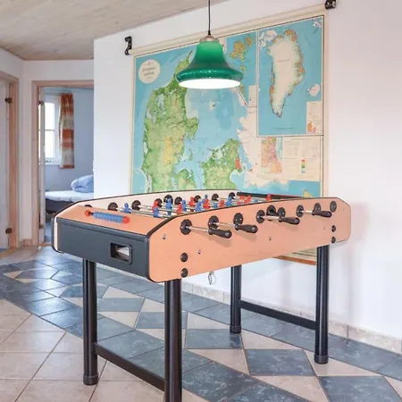 Four-bedroom Holiday In Blåvand
