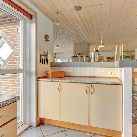 Four-bedroom Holiday In * Blåvand